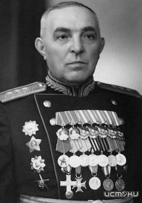 Интересный факт. На самом известном снимке Парада Победы 1945 года изображён наш великий земляк