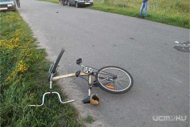 В Орловской области 11-летний велосипедист попал в серьезное ДТП