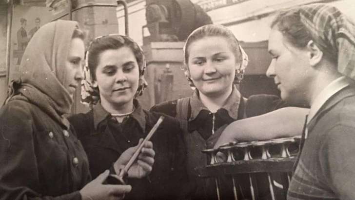 Около 20 ретро-снимков пополнили фотовыставку «История города Орла в женских лицах»