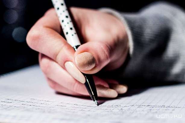 Болховчанка из ненависти к приятелю обвинила его в краже денег и изнасиловании