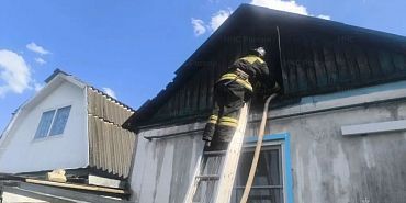 Вчера на улице Заречной горел чердак жилого дома 