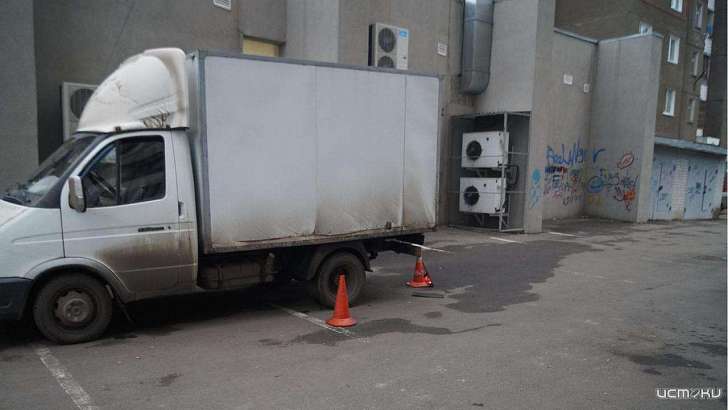 Сбил задним ходом: 74-летняя орловчанка умерла в больнице, попав под «Газель»