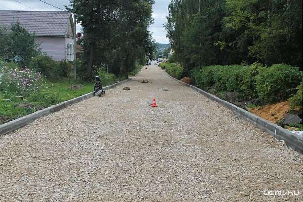 В Болхове мужчина перевернулся на мопеде без номеров