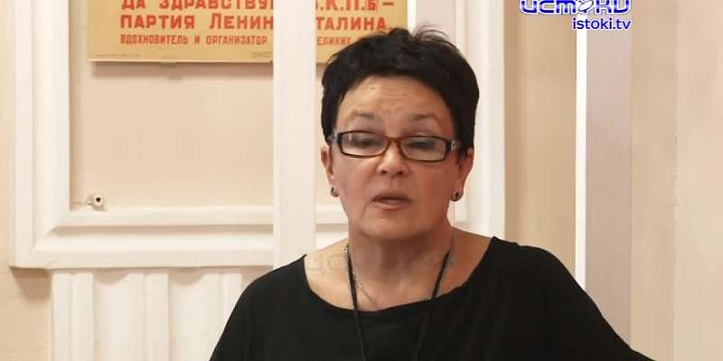 Спецгашение почтовой карточки с оригинальной маркой из серии «Покорение космоса»