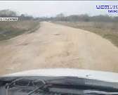 В посёлке Вязки дороги как после бомбёжки, сотрудника болховского завода задержали за коммерческий подкуп, а работники скорой помощи отмечают професси...