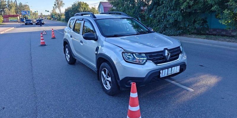 Рено сбил велосипедиста на улице Городской