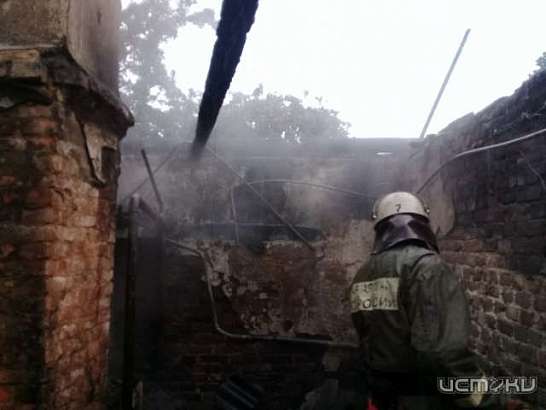 При пожаре в Ливенском районе девушка из Подмосковья спасла трех человек