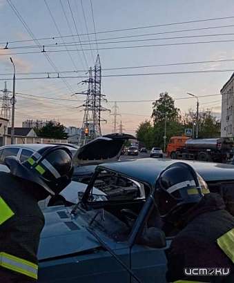 В Орле ВАЗ столкнулся со Шкодой Октавиа