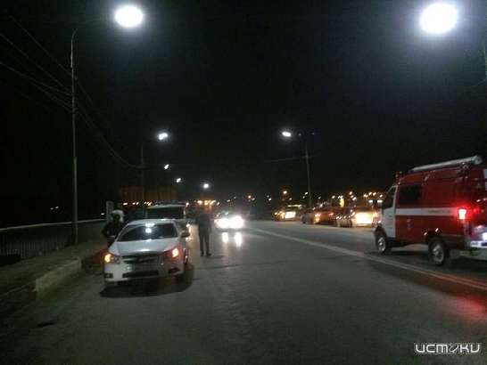 В Орле 52-летний мужчина едва не свел счеты с жизнью на мосту 