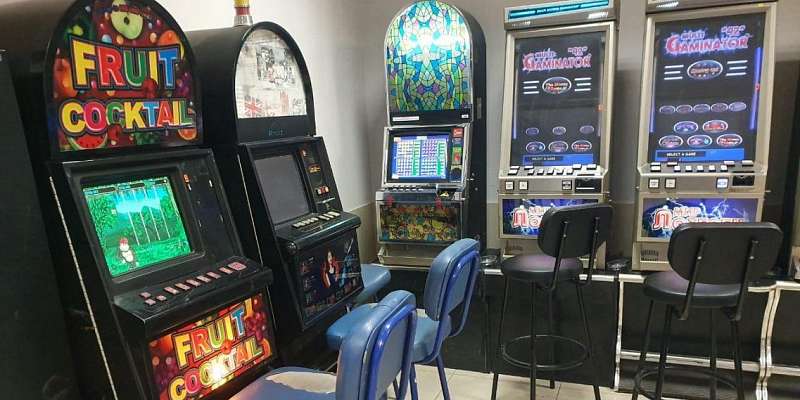 Орловчанин устроил в подвале нелегальный игровой клуб