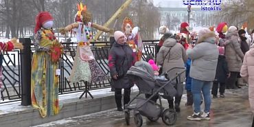 Орел отпраздновал Масленицу.