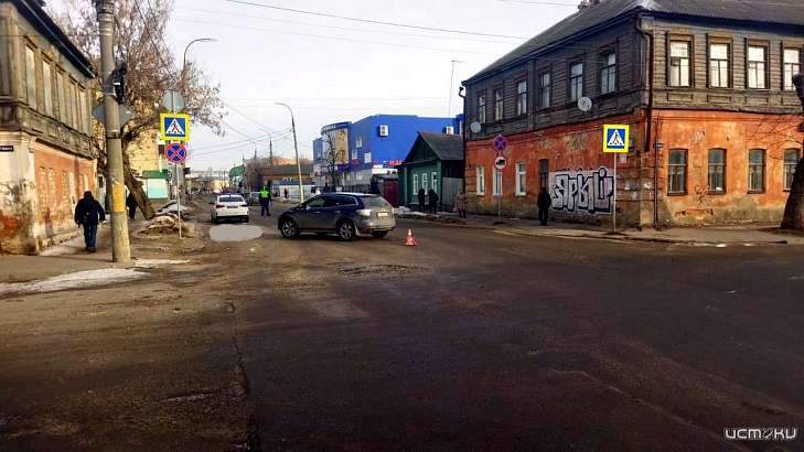 В Орле автомобиль насмерть сбил пешехода на «зебре»