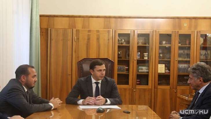 Украинский советник Клычкова нелегально получил российский паспорт