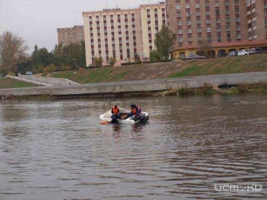 Орловские спасатели вытащили из реки молодого человека, который решил искупаться в ноябре Орловские спасатели вытащили из реки молодого человека, который решил искупаться в ноябре