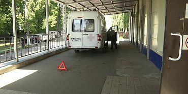 скорая помощь пешеход дтп В Ливнах автомобиль скорой помощи сбил пенсионерку у входа в больницу