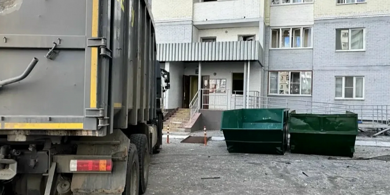 В Орле регоператор установил бункеры для складирования строительных остатков