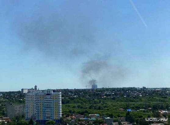 Дым от горящего мусора окутал окраины Орла