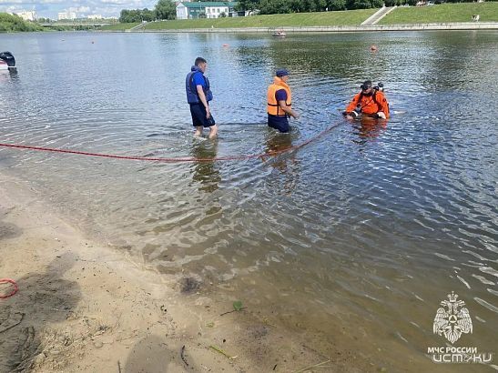 На центральном пляжа Орла утонули две девушки
