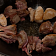 Сытный рулет из индейки с говяжьей печенью и орехами