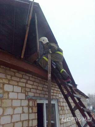 В Верховском районе в пожаре погибли бабушка и ее двухлетний внук