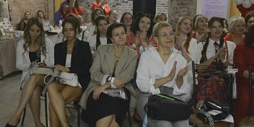 Женские сообщества бывают самые разные. Одно из них, которое называется PRO женщины