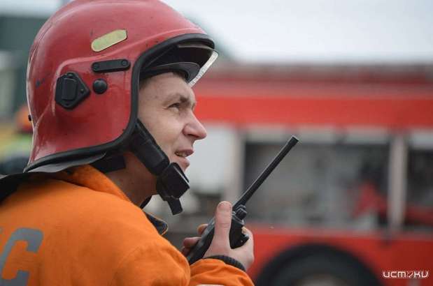 В Орле при пожаре в коллекторе теплотрассы погибла женщина