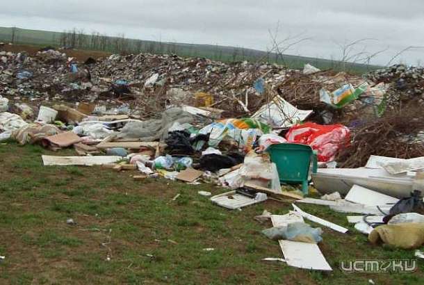 В Глазуновском районе нашли несанкционированную свалку