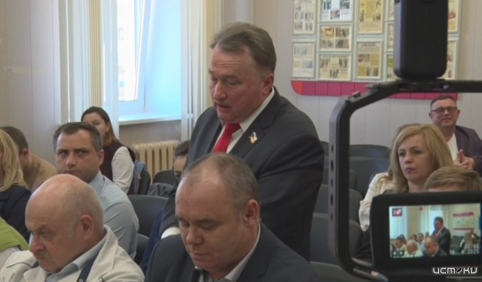 "Я обещаю, я больше никого хвалить не буду". Руководитель депутатского комитета похвалил зама "Орелгосзаказчика", а тот уволился