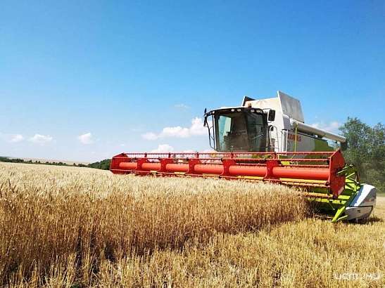 В Орловской области для уборки урожая привлекут технику из других регионов