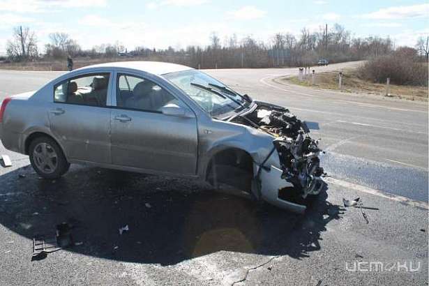 В Орловской области столкнулись большегруз и Daewoo Nexia