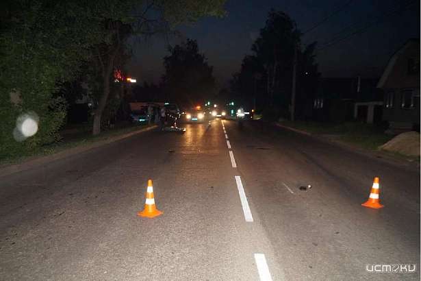 Ночью в Орле мужчина погиб под колесами авто 19-летнего водителя 