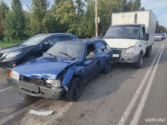 В Северном районе Орла «девятка» спровоцировала тройное ДТП
