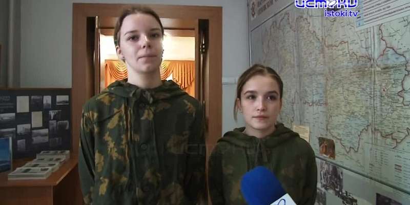 Как дети партизанского Деда Мороза искали. В Военно-историческом музее Орла прошел квест "Партизанская ёлка". Юные орловчане познакомились с бытом и ж...