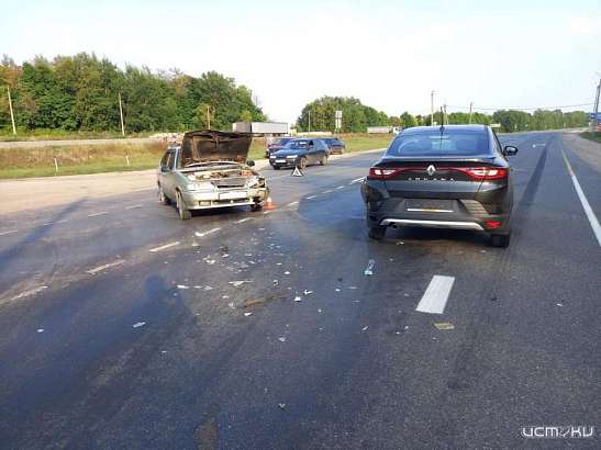 На трассе «Орел-Брянск» столкнулись две машины. Один человек пострадал