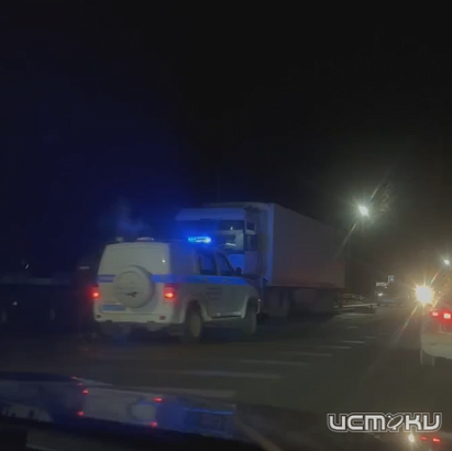 Накануне под колесами фуры погиб пешеход