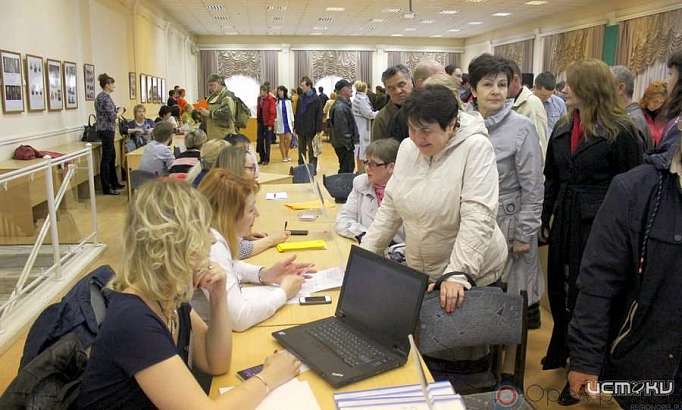 От юриста до сварщика: Для жителей Орловщины в октябре проведут сразу несколько ярмарок вакансий