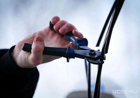 В Орле местный житель обворовал оператора связи 