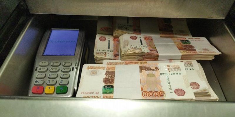 В Орловской области экс-бухгалтера школы осудили за лишнюю зарплату