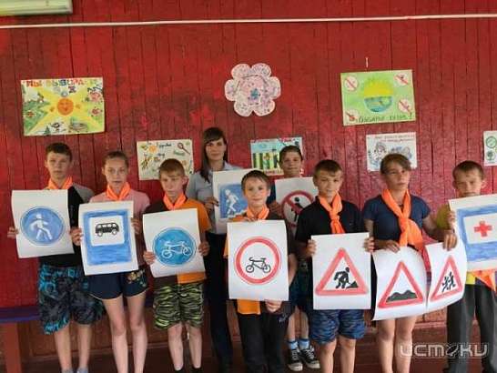Орловские полицейские посещают детские лагеря 
