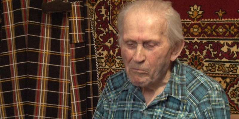 Прокуратура выяснит, как орловский ветеран стал заложником своей квартиры