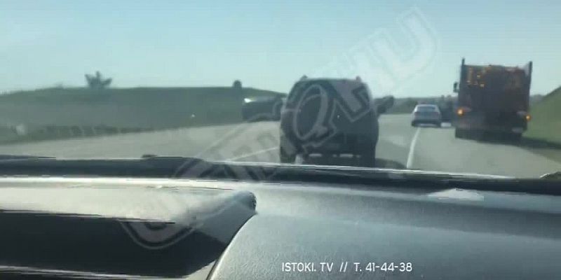 Смертельная авария: под Орлом лоб в лоб столкнулись джип и легковушка
