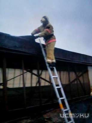 В Орле огнеборцы спасли от пожара цех и котельную 