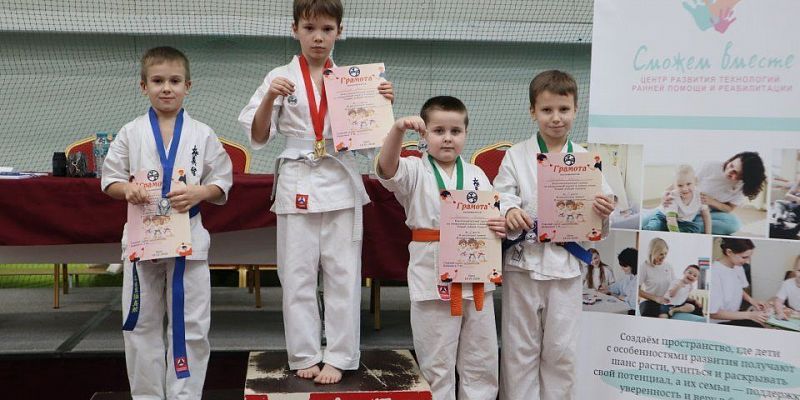"Самый добрый подарок": в Орле прошел первый благотворительный турнир по киокусинкай карате. 