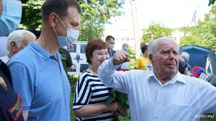 Орловский ветеран отметил столетний юбилей Орловский ветеран отметил столетний юбилей