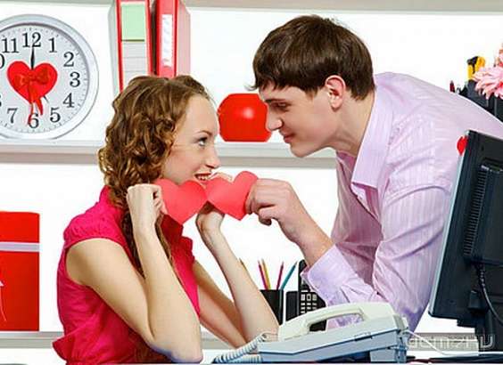 Почти у половины работников орловских компаний случались служебные романы