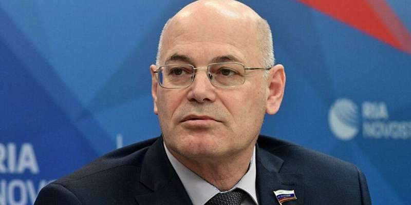 Сенатор от Орловщины Круглый заверил, что вакцину от коронавируса сделают быстрее