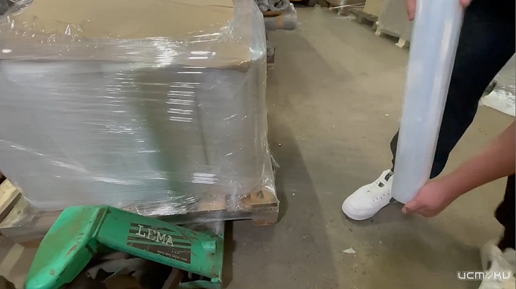 Преимущества пленки стрейч для ручной упаковки в Москве