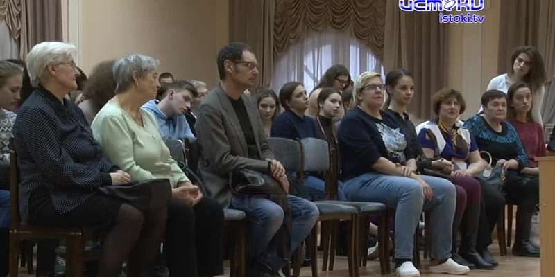 Режиссер столичного «Ленкома» Сергей Дьячковский приобщил людей к чтению книг и походам в театр