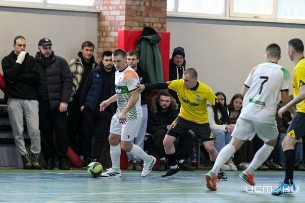 В Орле прододжается розыгрыш медалей Чемпионата области по футзалу среди мужчин 