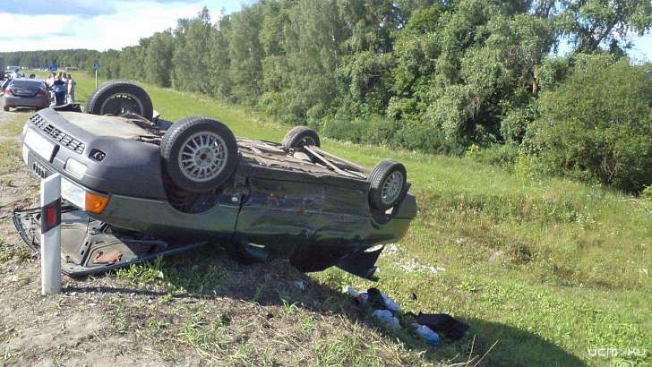 ДТП из-за опасного разворота: на трассе Орел — Брянск перевернулся «Ауди» 